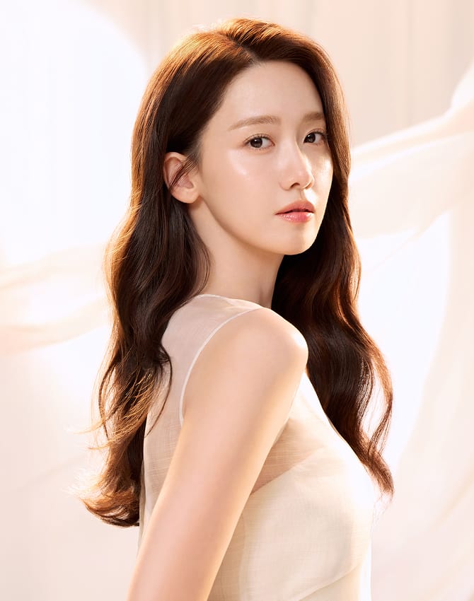 Sulwhasoo model Yoona